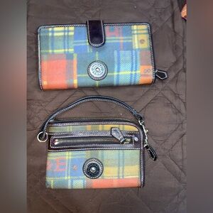 Dooney & Bourke wallet and wristlet set